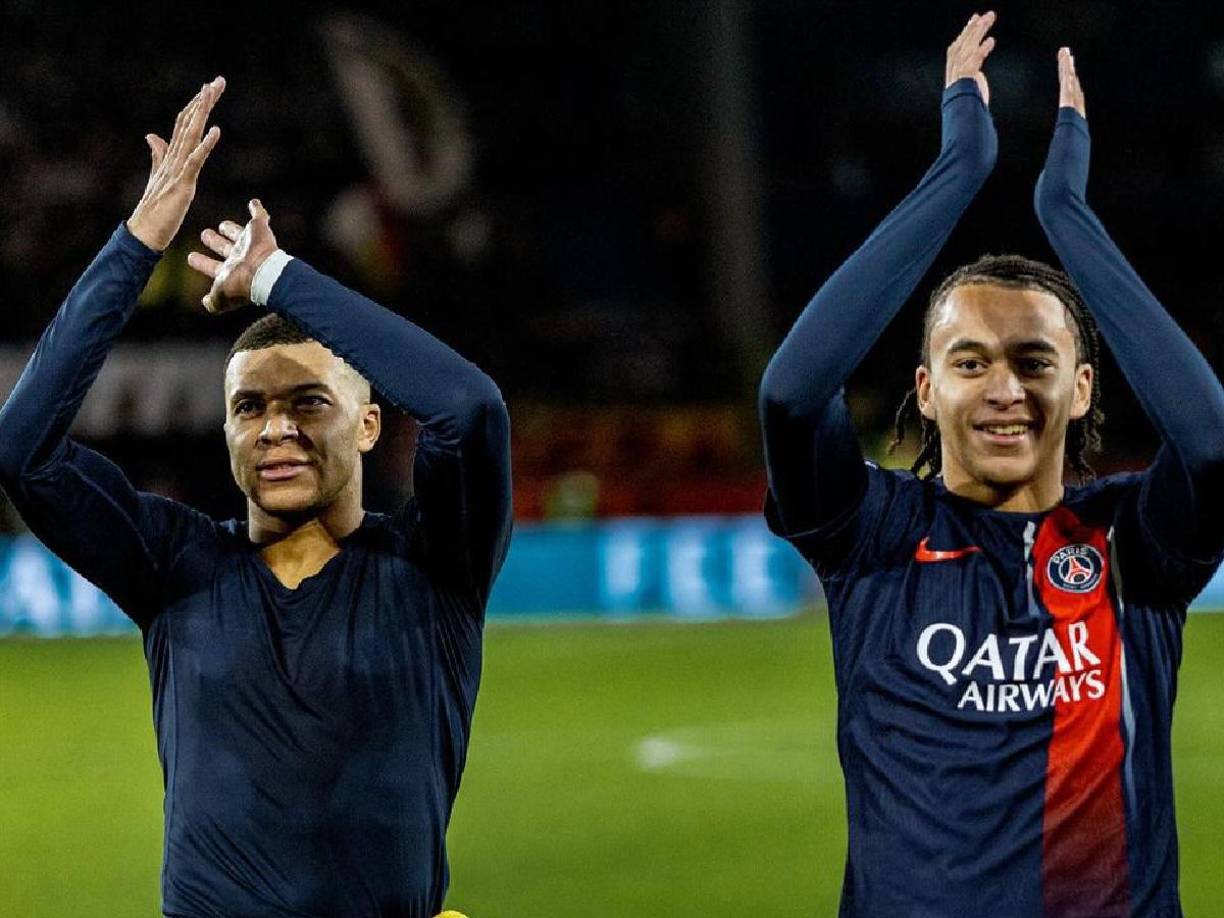 “Te digo gracias y adiós PSG”, señala el futbolista en un mensaje en Instagram, en el que se extiende en su agradecimiento al club donde ha estado los últimos siete años y ha disputado sus primeros minutos como profesional esta temporada.