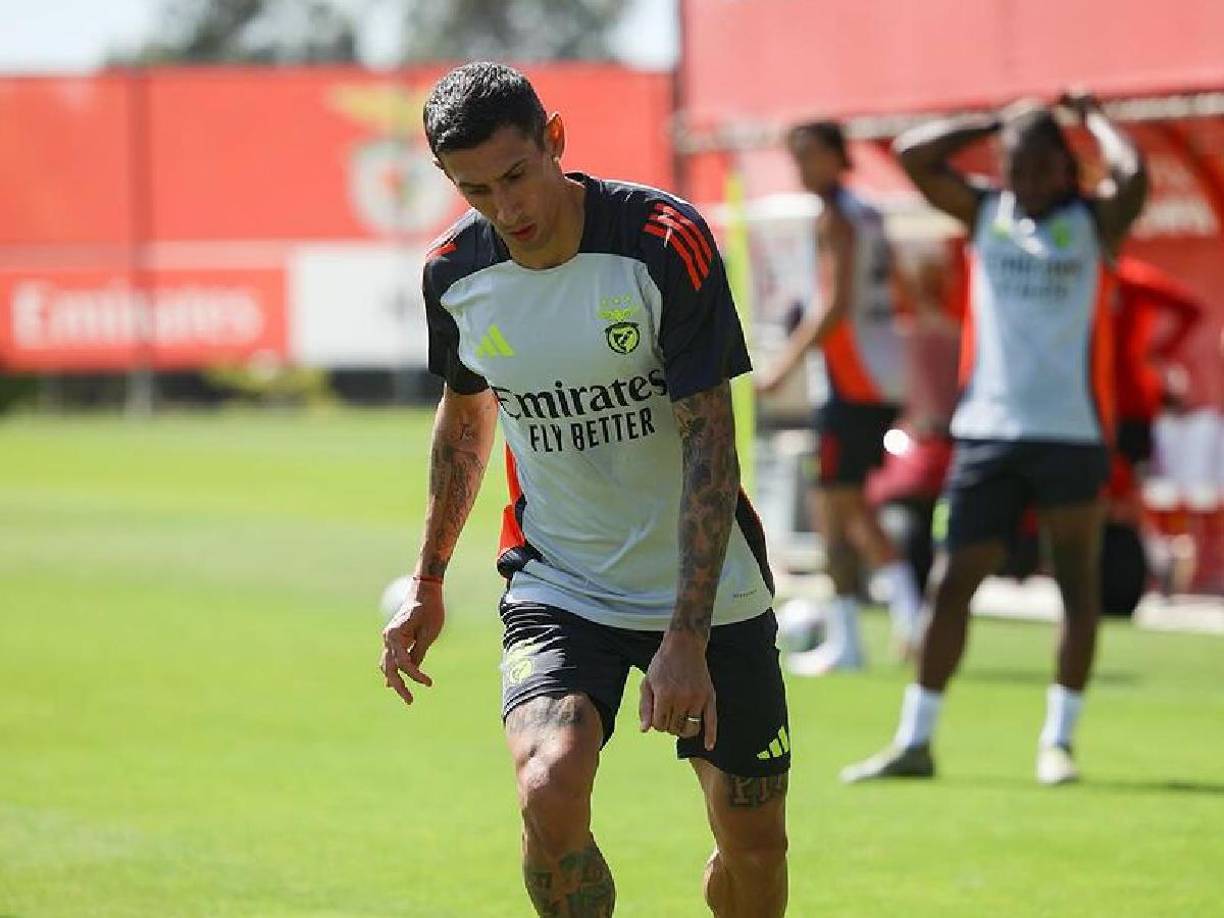 Su paso por los ‘Reds’ no fue el mejor y eso que en la temporada que coincidieron fue un jugador importante para Louis van Gaal.