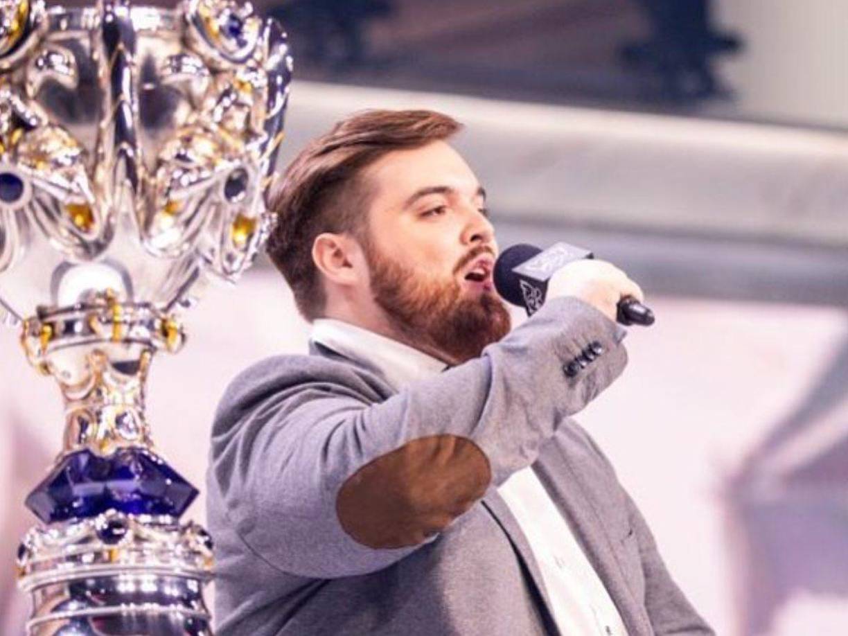 “¿Dónde me veo en cinco años? Probablemente teniendo una vida mucho más tranquila y mucho más fuera del foco”, asegura el ‘streamer’, mientras confirma que la idea es la de abrir una nueva etapa de trabajo enfocado a la “creación de contenidos en plataformas digitales” y nuevos proyectos.