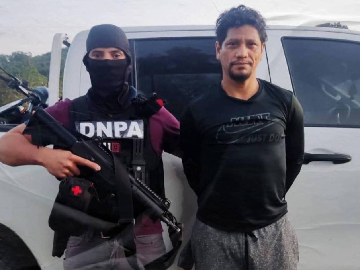 Las investigaciones del Ministerio Público indicaron que esta red de narcotráfico recibía grandes cargamentos de drogas a través de lanchas provenientes de las costas colombianas. 