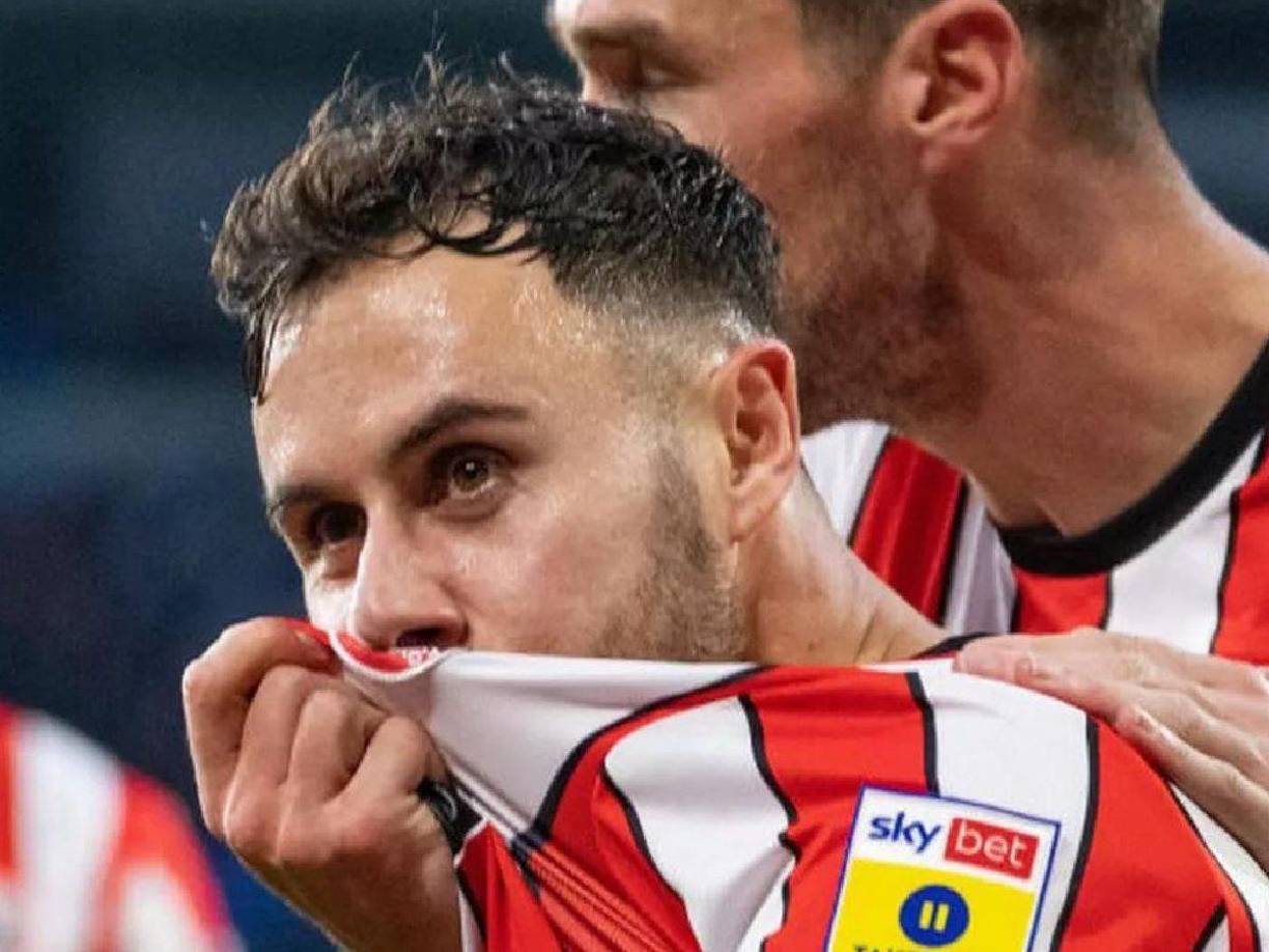 La cadena de televisión pública ERT informó que Baldock fue hallado en el fondo de la piscina y que se había encontrado una botella de vodka en el lugar. El jugador habría fallecido cinco horas antes de que se encontrara el cadáver.