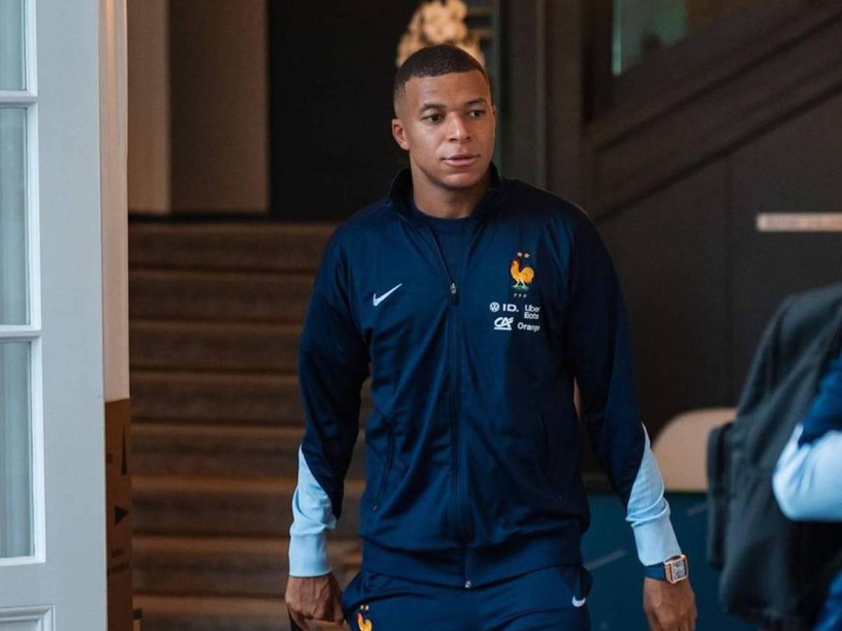 Según detalló el diario L’Equipé, varios allegados de Kylian confirmaron el diagnóstico: “Estuvo lidiando con un problema mental durante varios meses”, aseguran sobre el astro galo. 