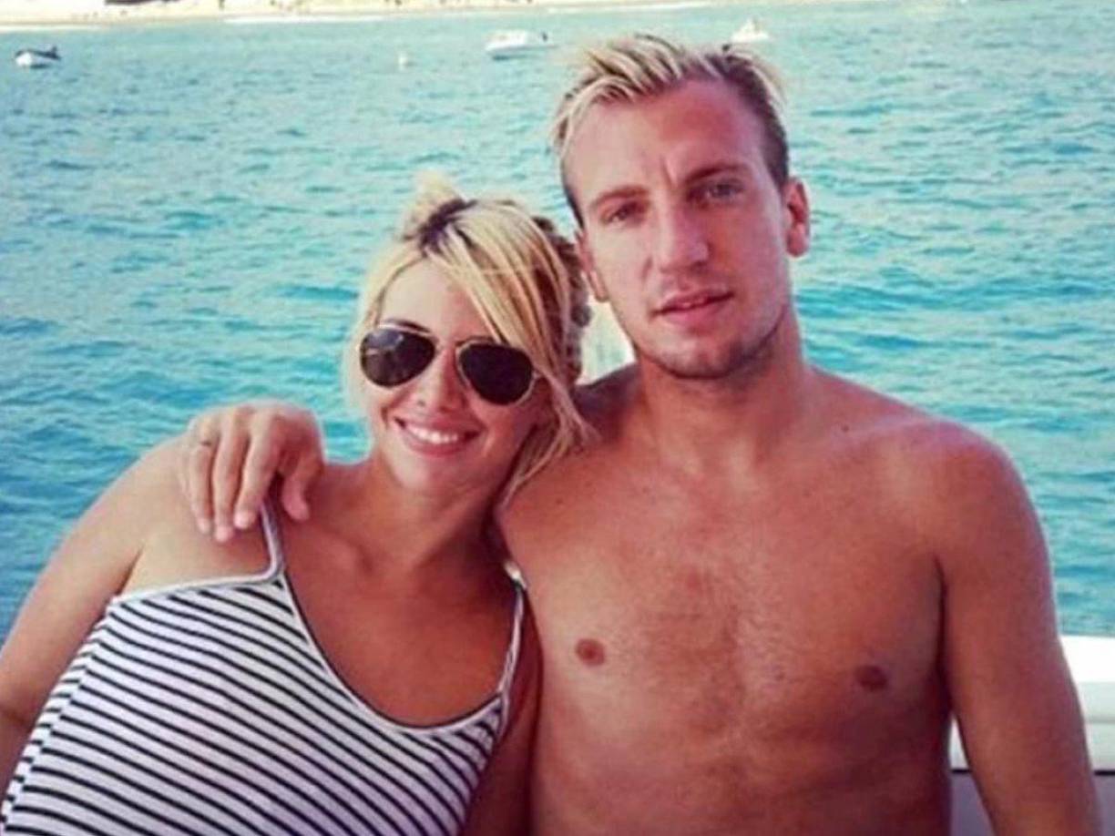 Wanda Nara mantuvo una relación de varios con años con Maxi y posteriormente le fue infiel con Icardi, amigo del atacante argentino.
