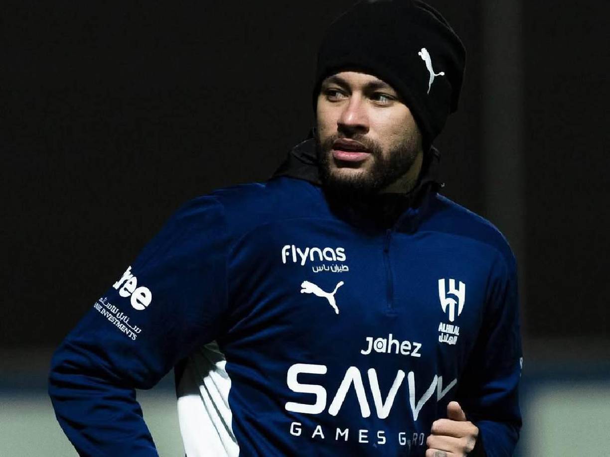 Sufrió una rotura del ligamento cruzado en la rodilla izquierda el año pasado que lo dejó sin jugar durante casi toda la temporada y le hizo perderse la edición de este año de la Copa América.