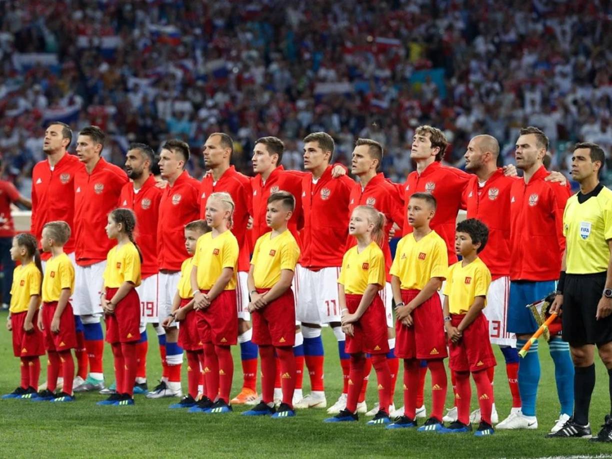 La FIFA y la UEFA decidieron mantener la sanción a Rusia de todo el fútbol internacional por el conflicto bélico que mantiene con Ucrania, lo que significa que no jugarán la Copa del Mundo de Estados Unidos, Canadá y México en el 2026.