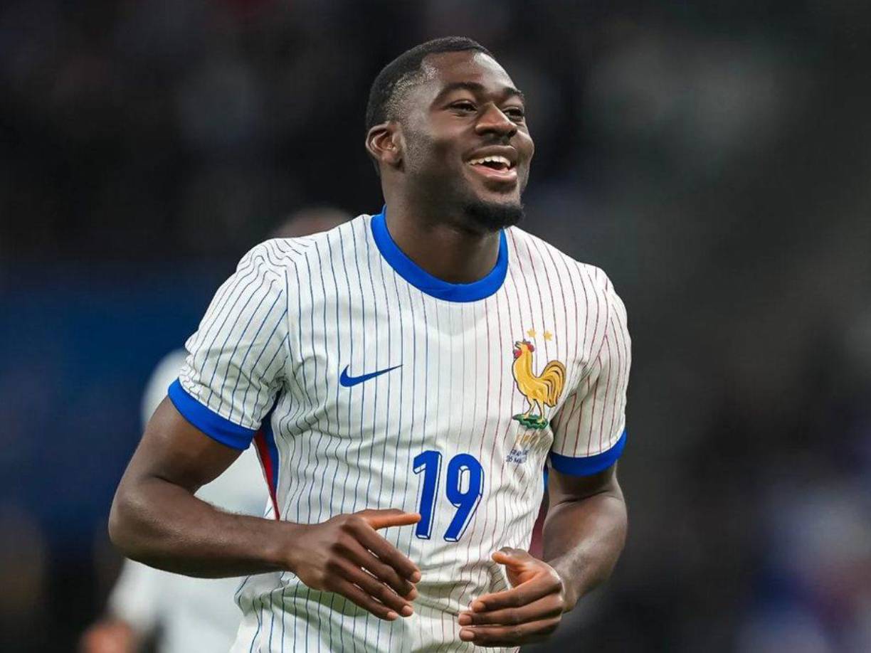 El Milan ya está planificando la próxima temporada y uno de sus principales objetivos es Youssouf Fofan, jugador que milita en el Mónaco. El centrocampista francés, nacido en 1999, ha anunciado desde la concentración de la selección francesa que quiere cambiar de equipo en este mercado de verano.