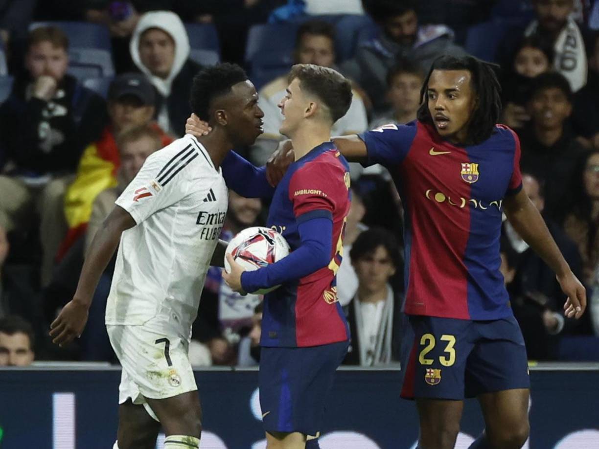 Gavi entró en los últimos minutos y protagonizó un nuevo agarrón con Vinicius.