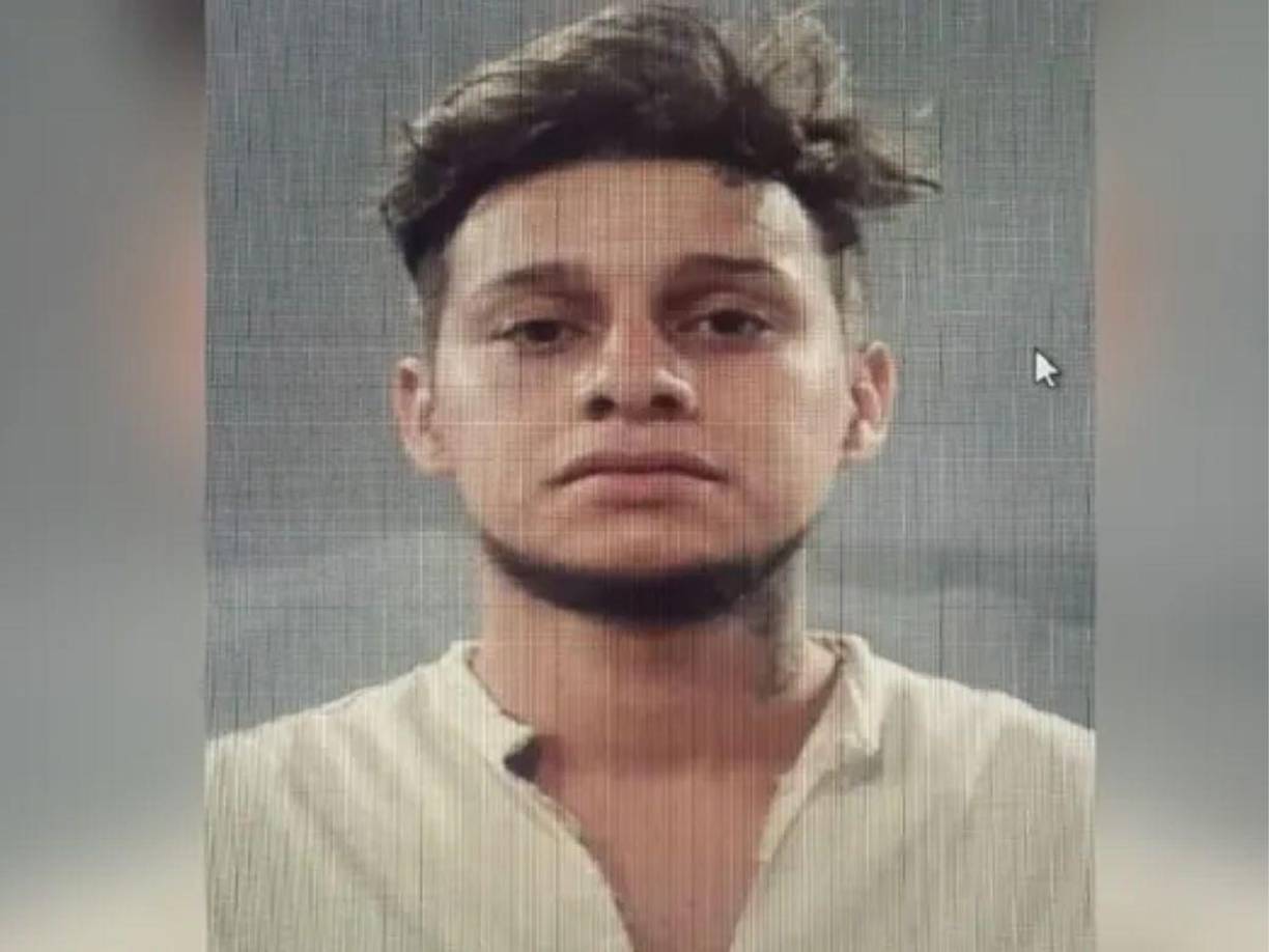 Miguel Ernesto Núñez Martínez arrojó a su pequeña hija al Río Bravo mientras intentaba cruzar ilegalmente la frontera sur de México a Texas, dijeron las autoridades. 