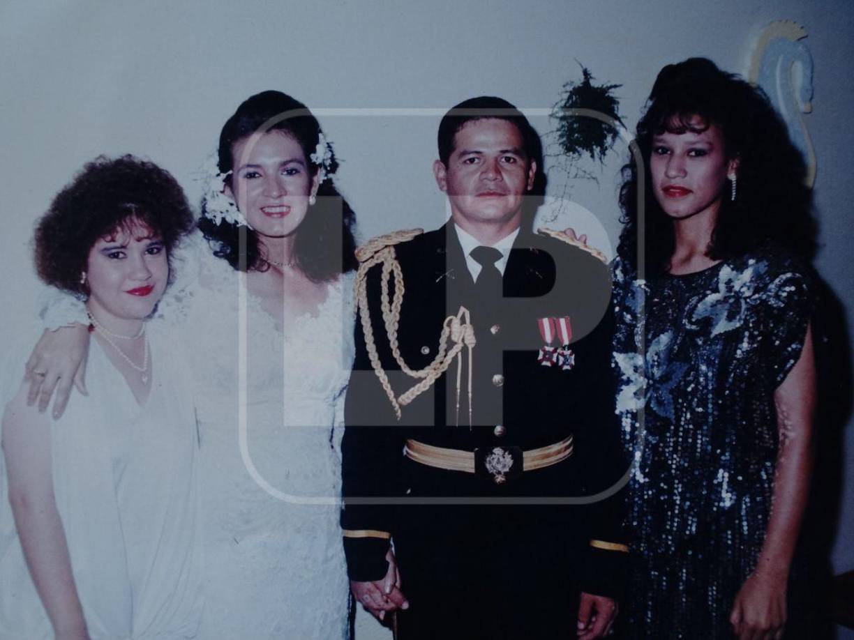 Juntos son padres de tres hijos.