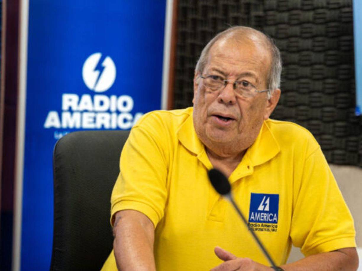 Radio América, cadena radial en la que labora Cabrera, informó sobre la muerte del comunicador deportivo. 