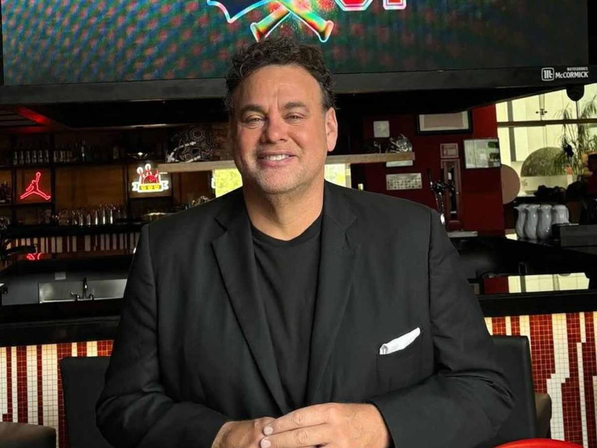 A las respuestas de la prensa mexicana no se hizo esperar la de David Faitelson, periodista deportivo de TUDN.