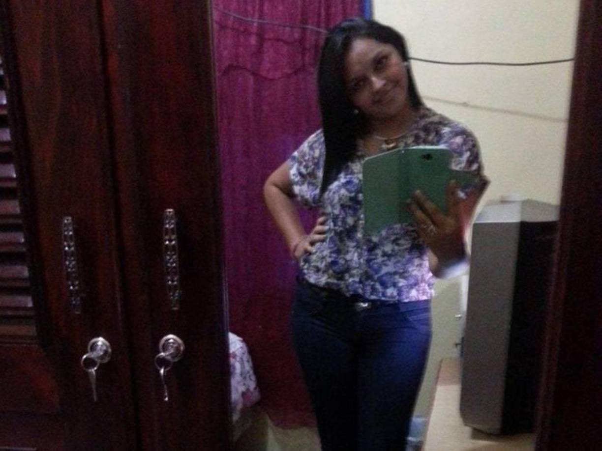 La madrugada del domingo, la Policía reportó que tres cuerpos fueron encontrados sin vida en una vivienda ubicada en el barrio El Centro, de El Negrito, Yoro.