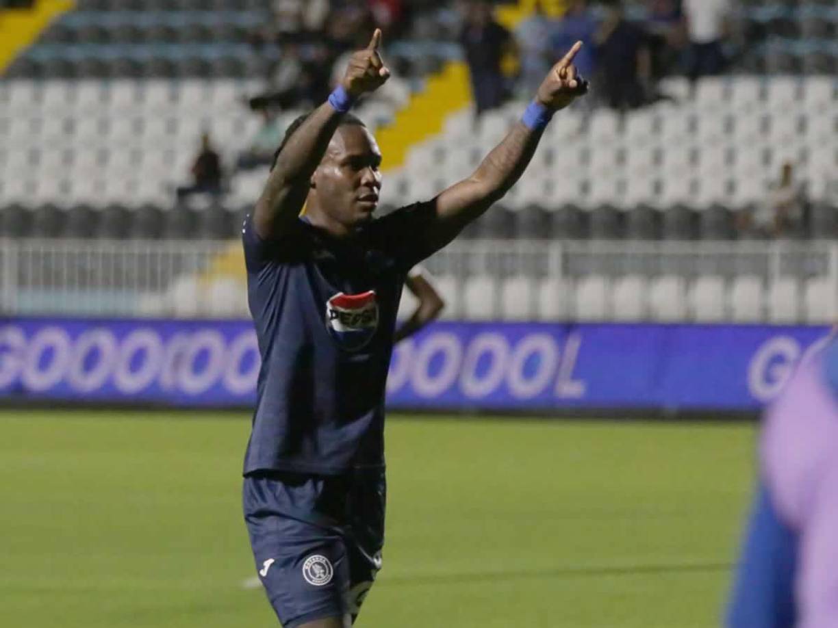 8. Román Rubilio Castillo - El delantero hondureño del Motagua anotó un doblete en el empate ante el Olancho FC y llegó a cuatro goles.