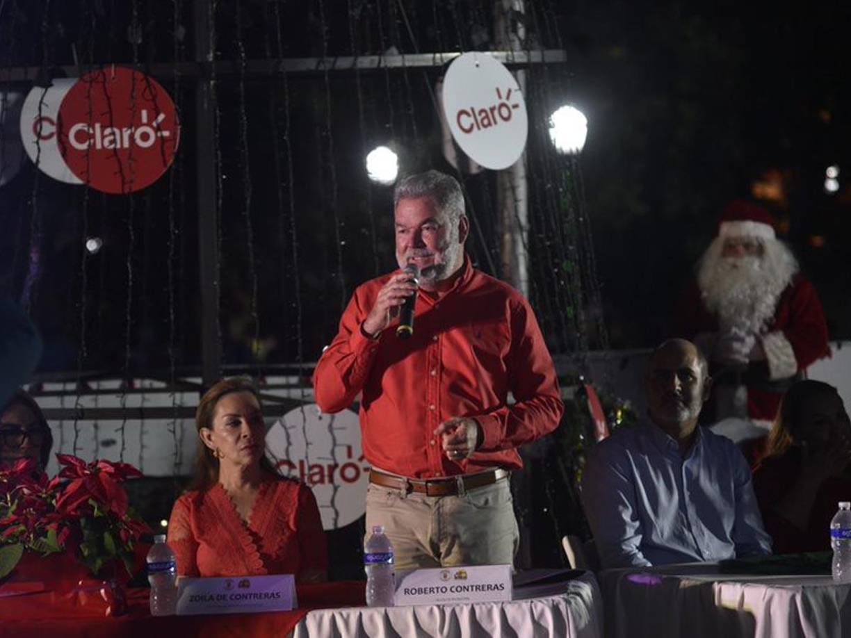 San Pedro Sula enciende su árbol de Navidad