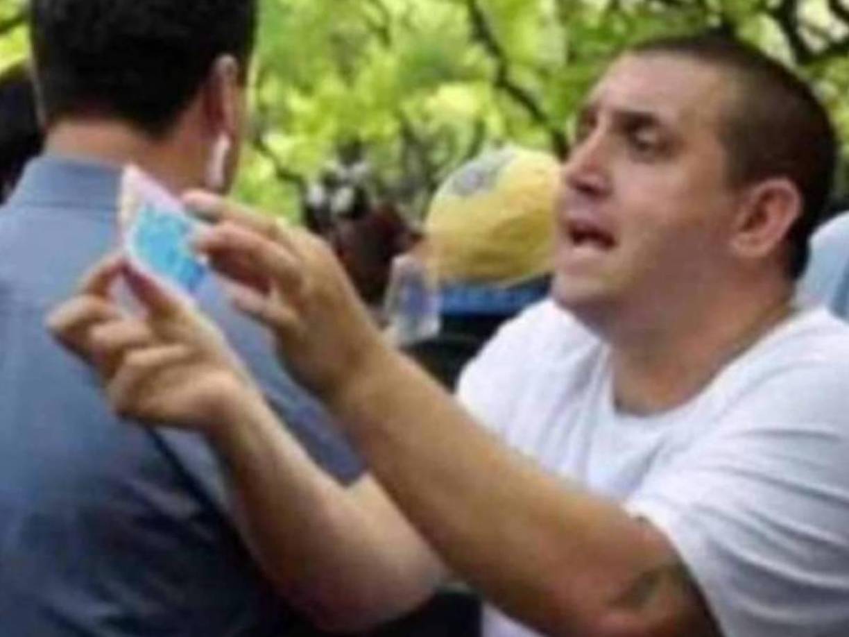 De acuerdo a la información publicada por <i>La Capital</i>, las autoridades judiciales tendrían en la mira a la jefa de la seccional, Débora Savani, quien también es conocida por ser hermana de Maximiliano Savani, un conocido barra de Rosario Central que habría sido cercano a Pillín