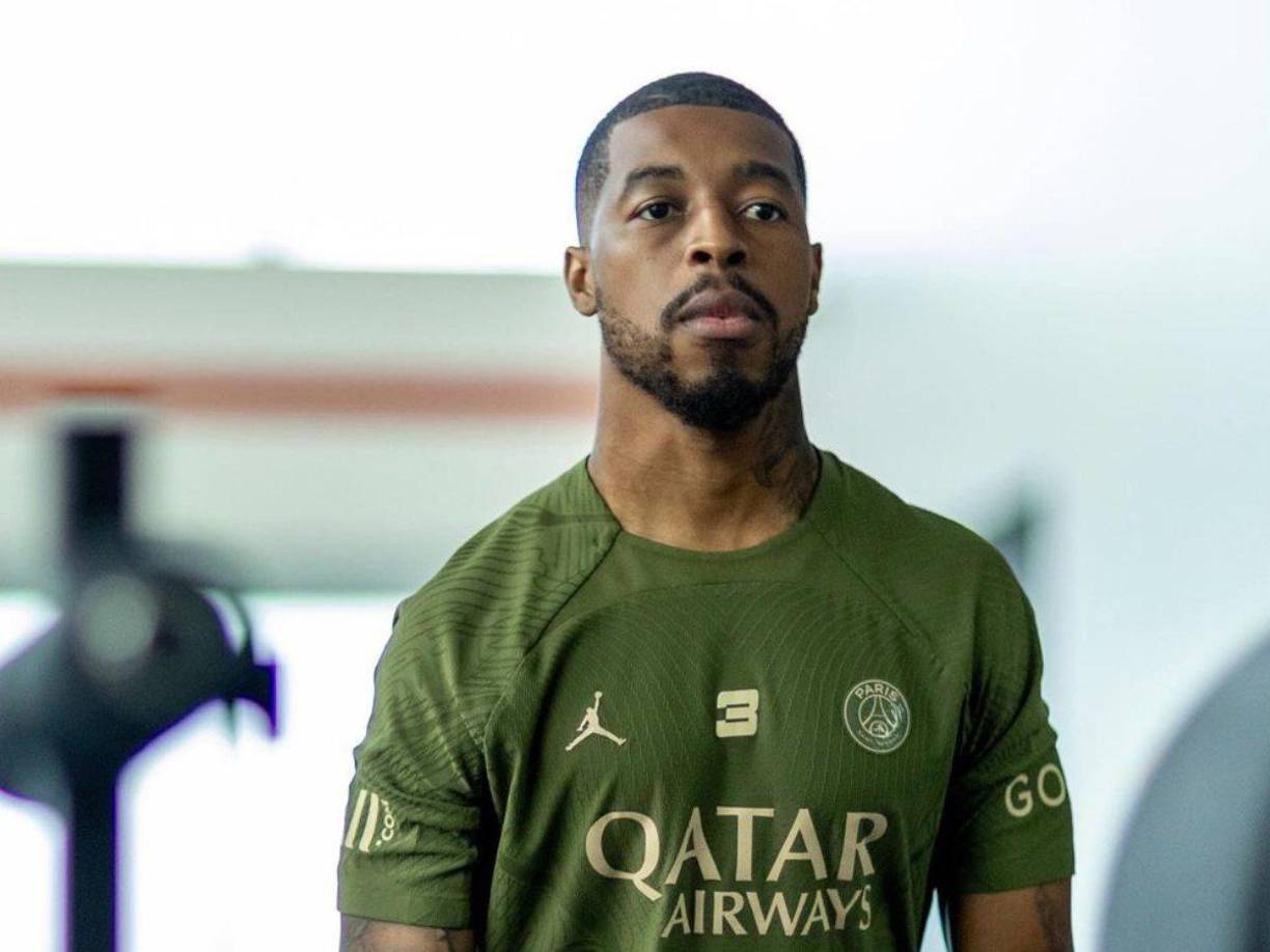 Otro bombazo. Presnel Kimpembe por culpa de las lesiones ha pasado de intocable a transferible en el PSG. Según informa Santi Aouma (‘Foot Mercato’), el club parisino escuchará ofertas por el francés con el claro objetivo de hacer caja.