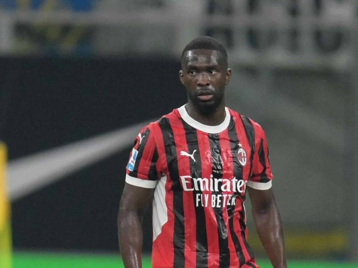 El ciclo de Tomori en el Milan podría finalizar el próximo verano. En los últimos días se ha hablado de un interés por parte de la Juventus, pero no ha habido confirmación.