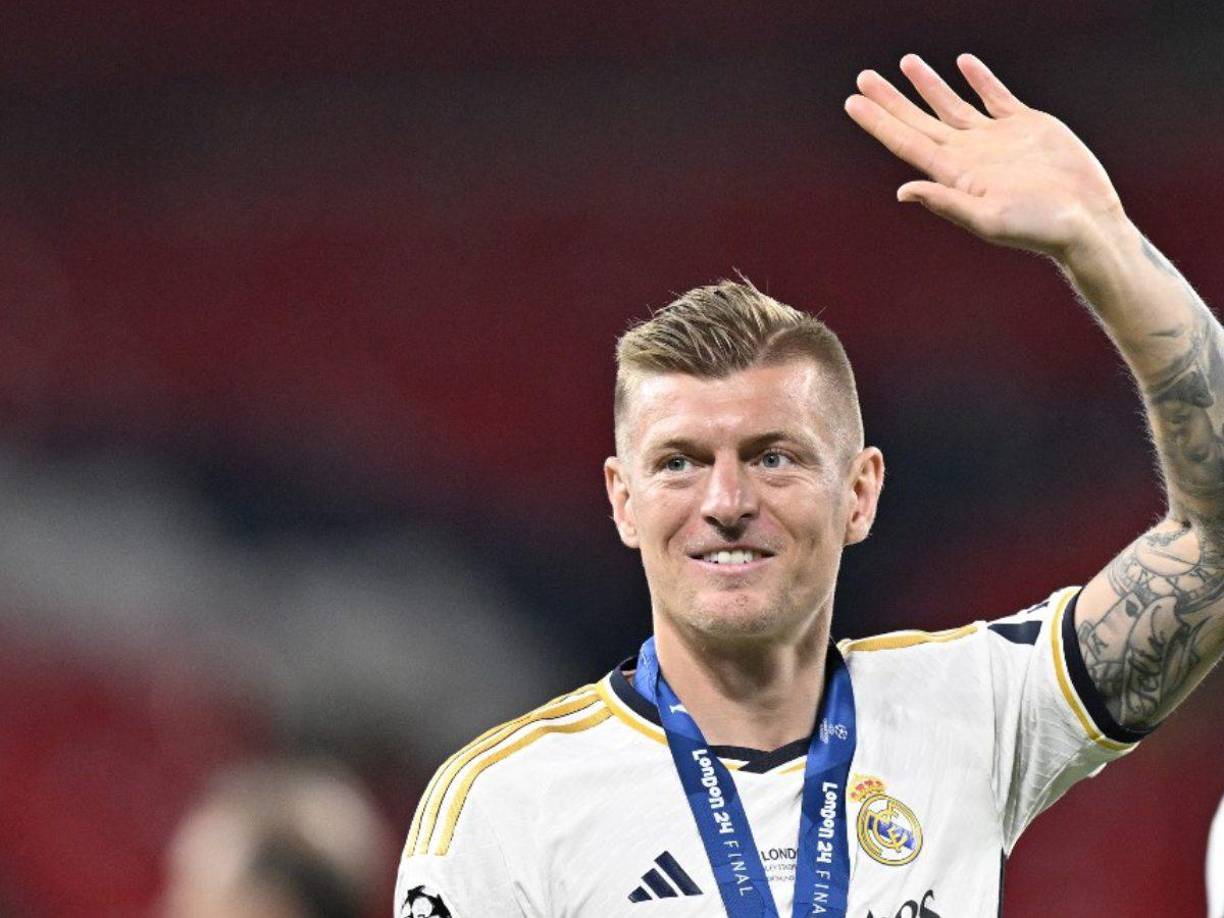 El retiro de Toni Kroos ha sido una dura noticia para el Real Madrid. El volante alemán dejará un vació en el cuadro blanco.