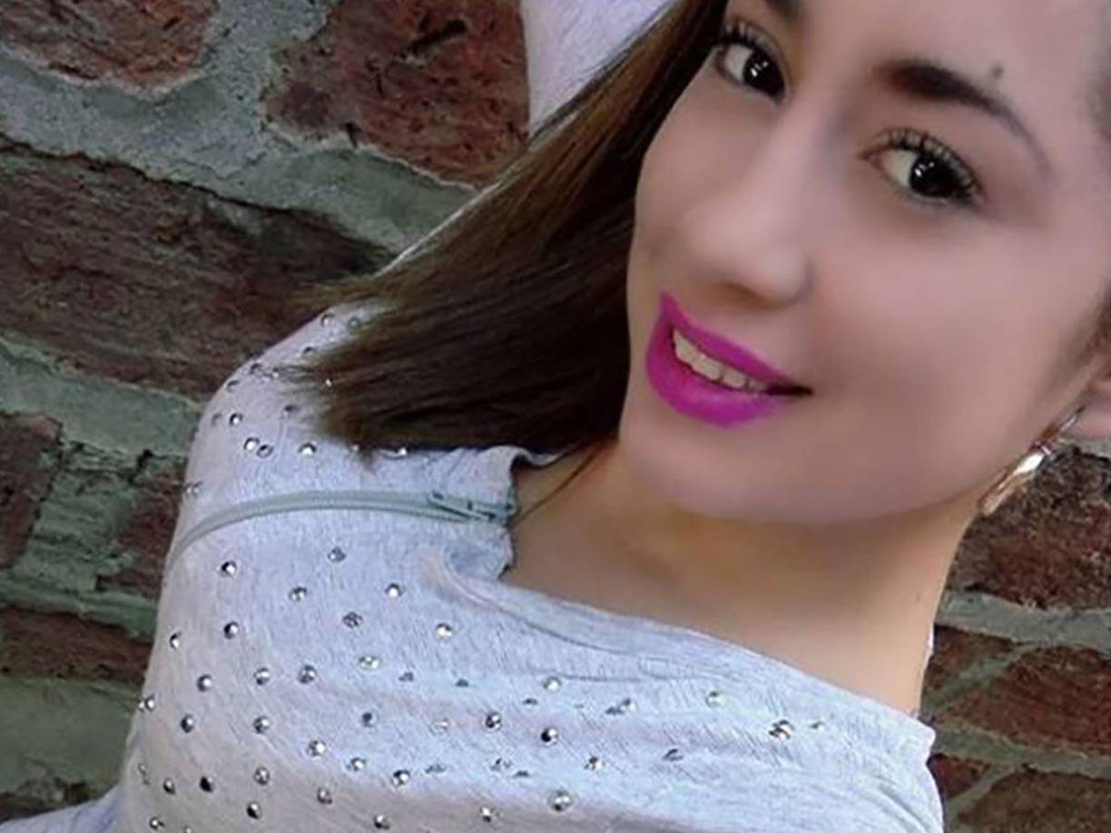 La joven se encontraba bajo metros de tierra y cemento.