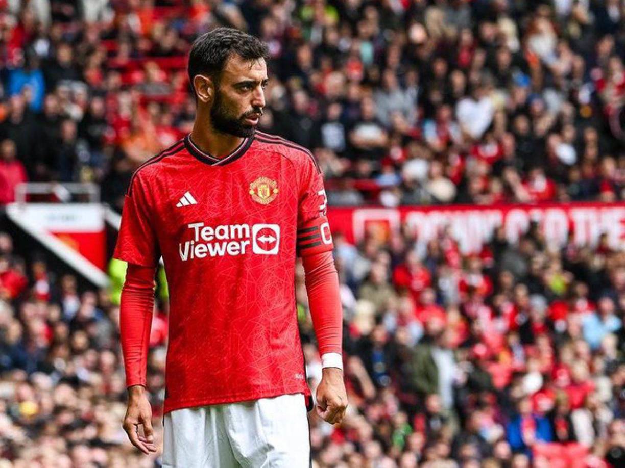 Bayern Múnich y el FC Barcelona se habrían interesados en fichar al volante portugués Bruno Fernandes que forma parte del Manchester United.