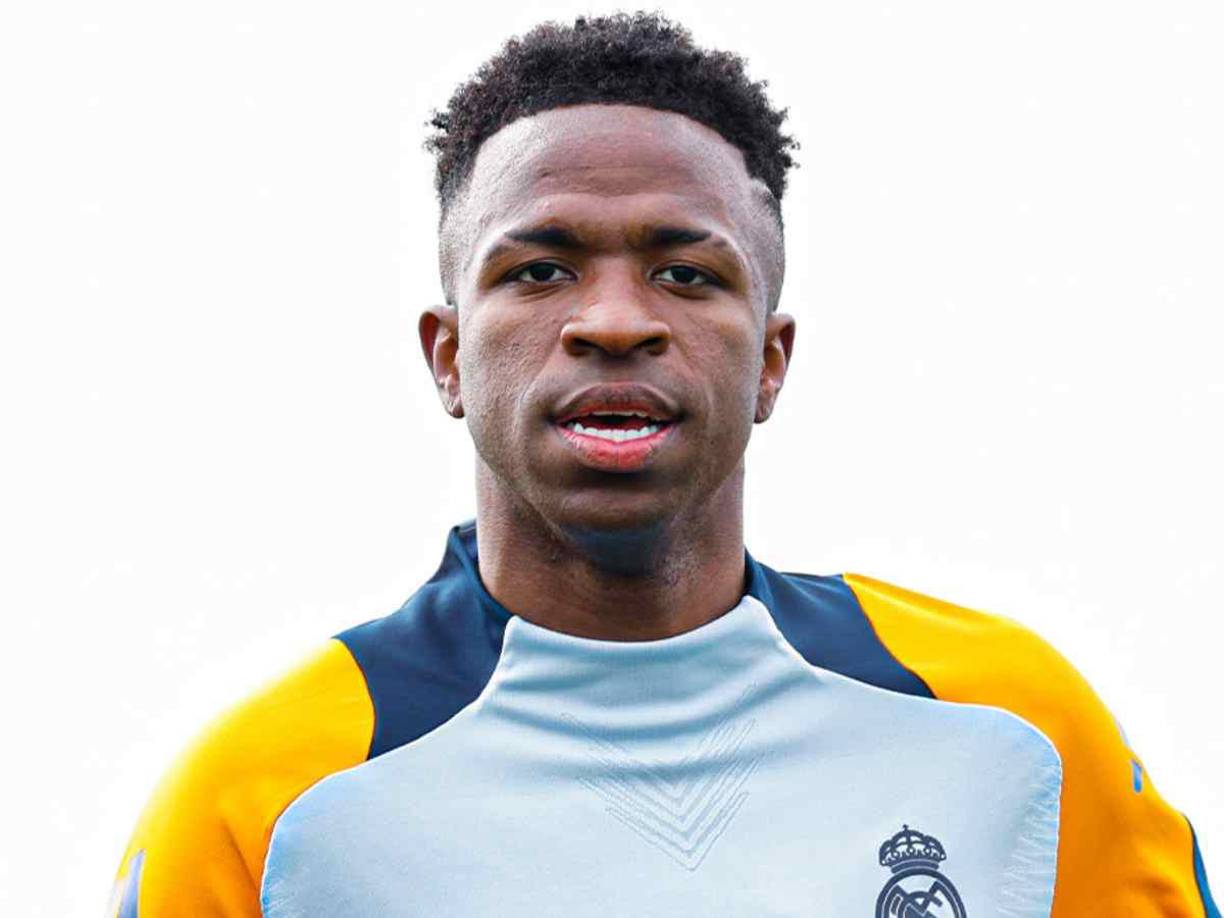 “La sospecha no proviene de ningún chivatazo, es pura intuición de su entorno. La duda llega a un punto en el que deciden ponerse en contacto con el Real Madrid, que les transmite que, por lo que el club sabe, Vinícius no sería el vencedor”, señalan en la Cadena Ser. 