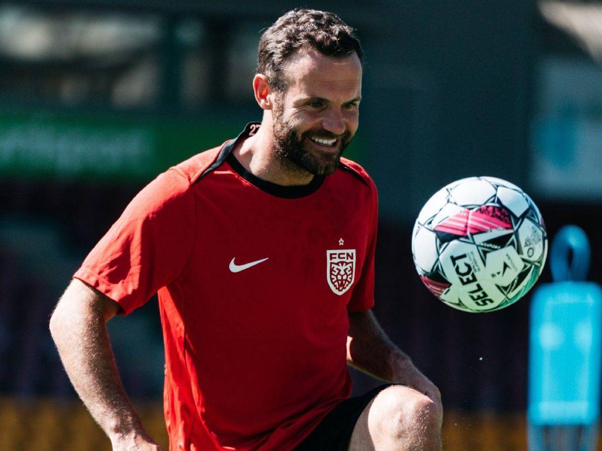 Sorpresa. El volante español Juan Mata (36 años ) apareció entrenando con el Nordsjaelland de Dinamarca.