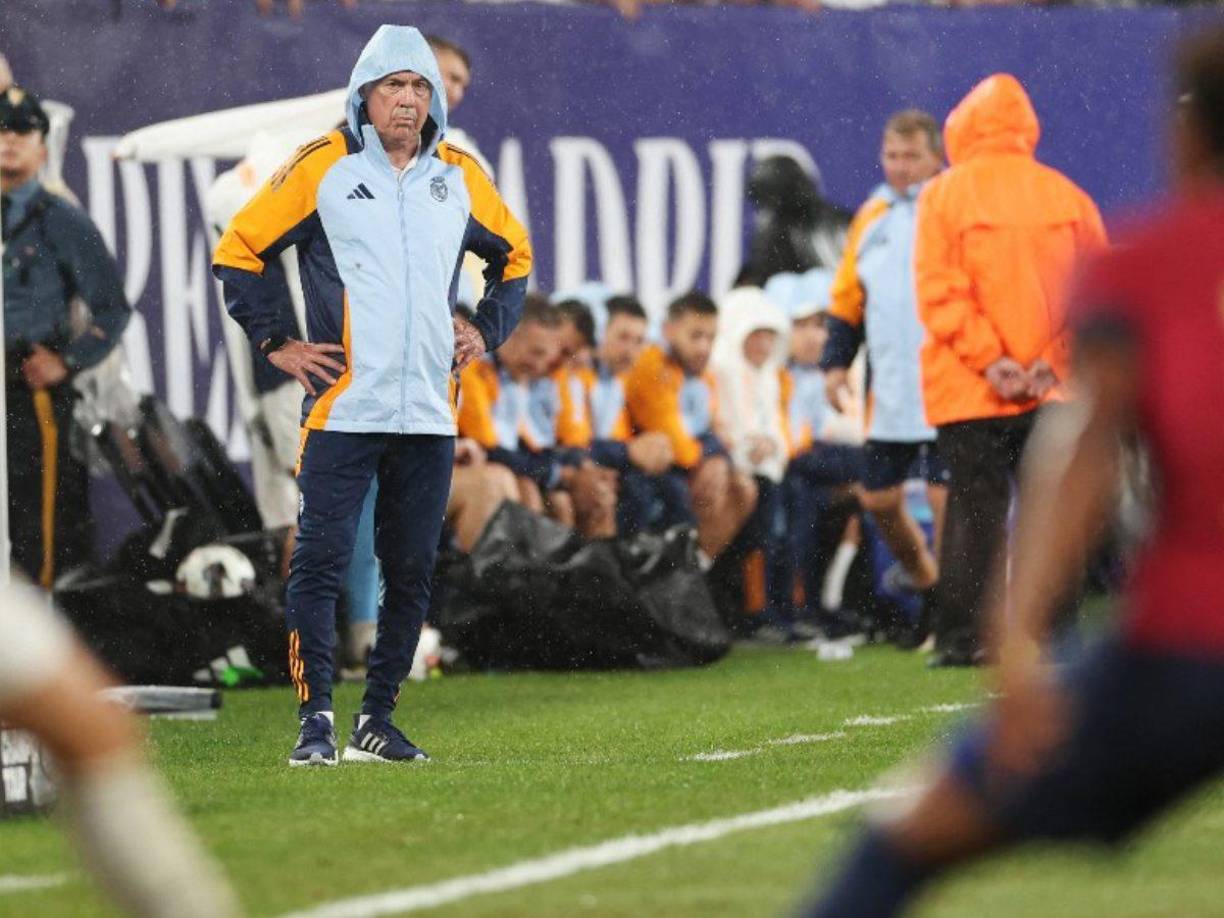 Carlo Ancelotti se mostró molesto por el accionar de sus dirigidos. 