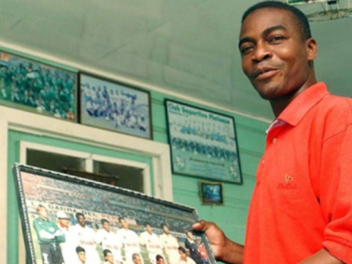 ¿Qué hace Dolmo Flores en México?, es la pregunta que muchos se han hecho tras ver al exgoleador en el entrenamiento del Santos Laguna.