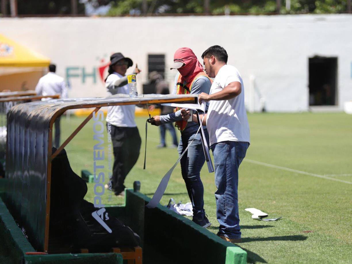 Dugouts nuevos se han instalado en el estadio Morazán de San Pedro Sula. Están hermosos.