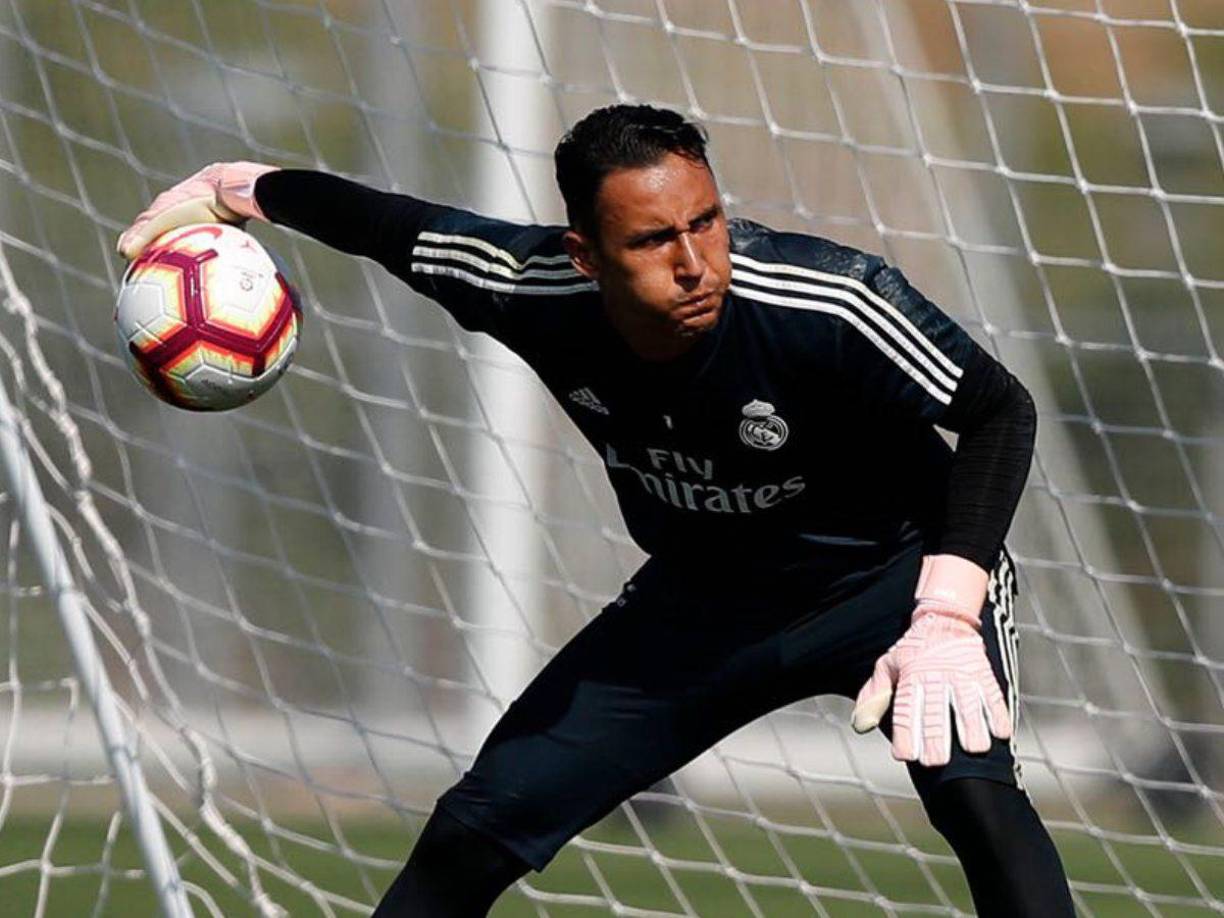 “Según ha podido saber MD, el costarricense está dispuesto a escuchar al Barça y vería con buenos ojos empezar una etapa en el conjunto catalán si se le da la oportunidad porque lo que quiere es jugar”, explica el diario.