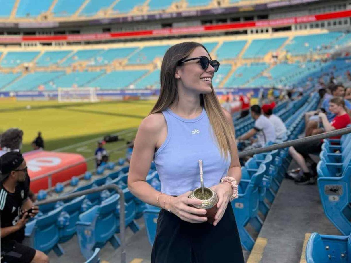  La argentina es una ferviente aficionada de uno de los mejores equipos de Sudamérica como River Plate, motivo por el que también era famosa en su país.