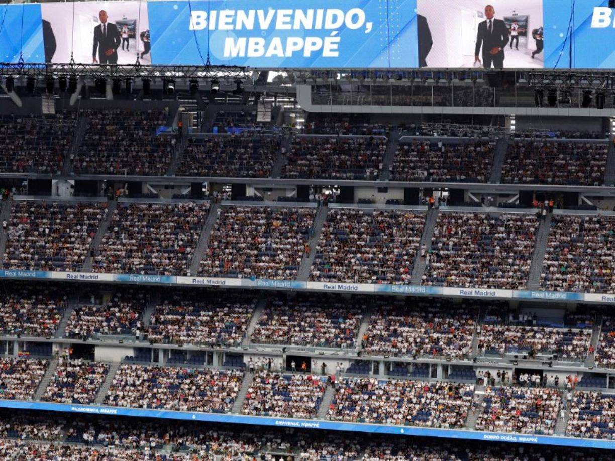 Fue una presentación galáctica para la que el Real Madrid exhibió los avances del nuevo Santiago Bernabéu. 