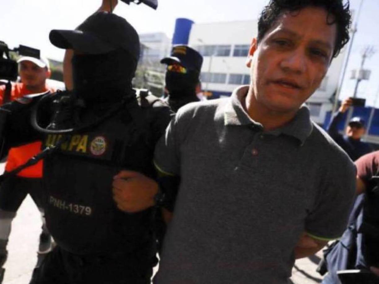 Muñoz argumentó que no se violentaron los derechos de los reos y se cumplió con el debido protocolo. “El Ministerio Público envió a todos estos privados de libertad a medicina forense para ser examinados, esa es la garantía”, añadió.