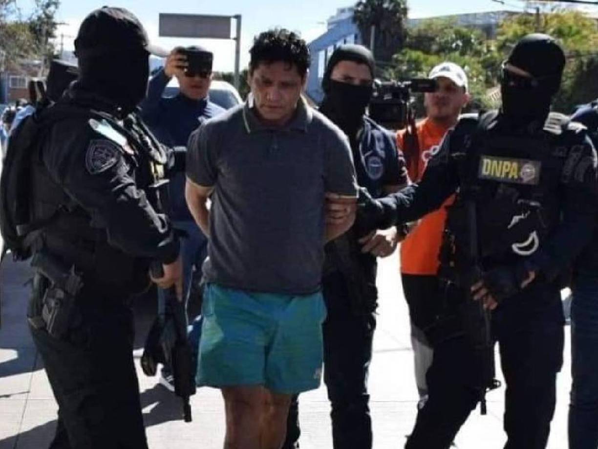 Chajtur agregó que “cuando los privados de libertad recluidos ahí comenzaron a ahogarse, derribaron los portones de segregación para salir al exterior y poder respirar”