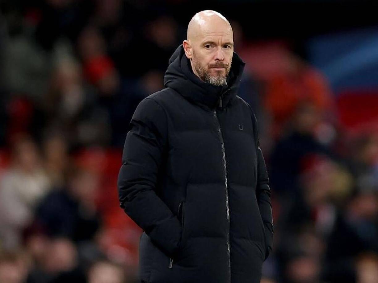 Erik ten Hag, cuyo futuro al frente del Manchester United es objeto de especulaciones desde hace semanas, seguirá al frente de los Diablos Rojos la próxima temporada, informó este martes la agencia británica Press Association.