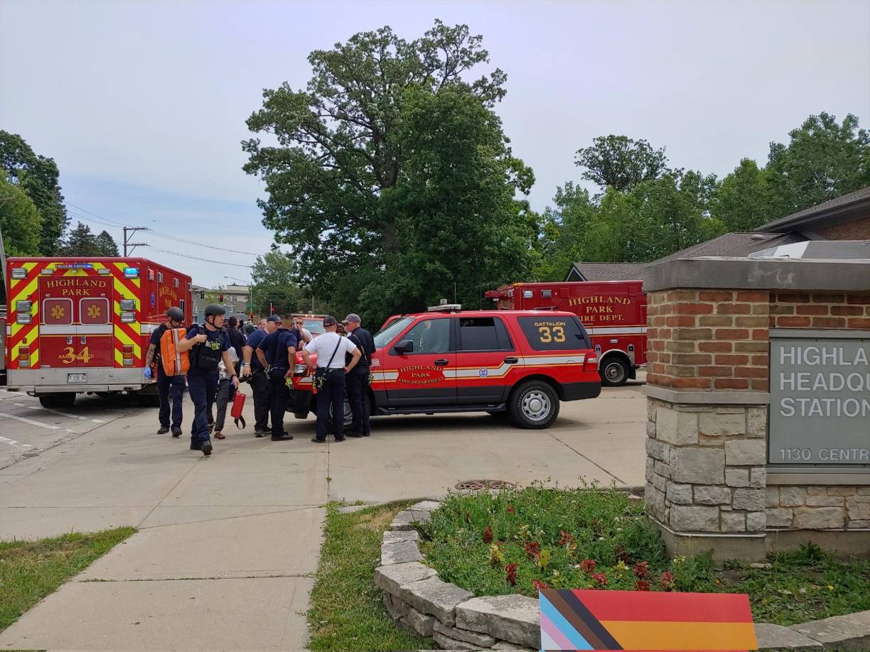 Las fuerzas de seguridad aún está buscando al sospechoso de haber perpetrado los disparos, según la Alcaldía, que pidió a los vecinos que busquen refugio porque sigue habiendo peligro.
