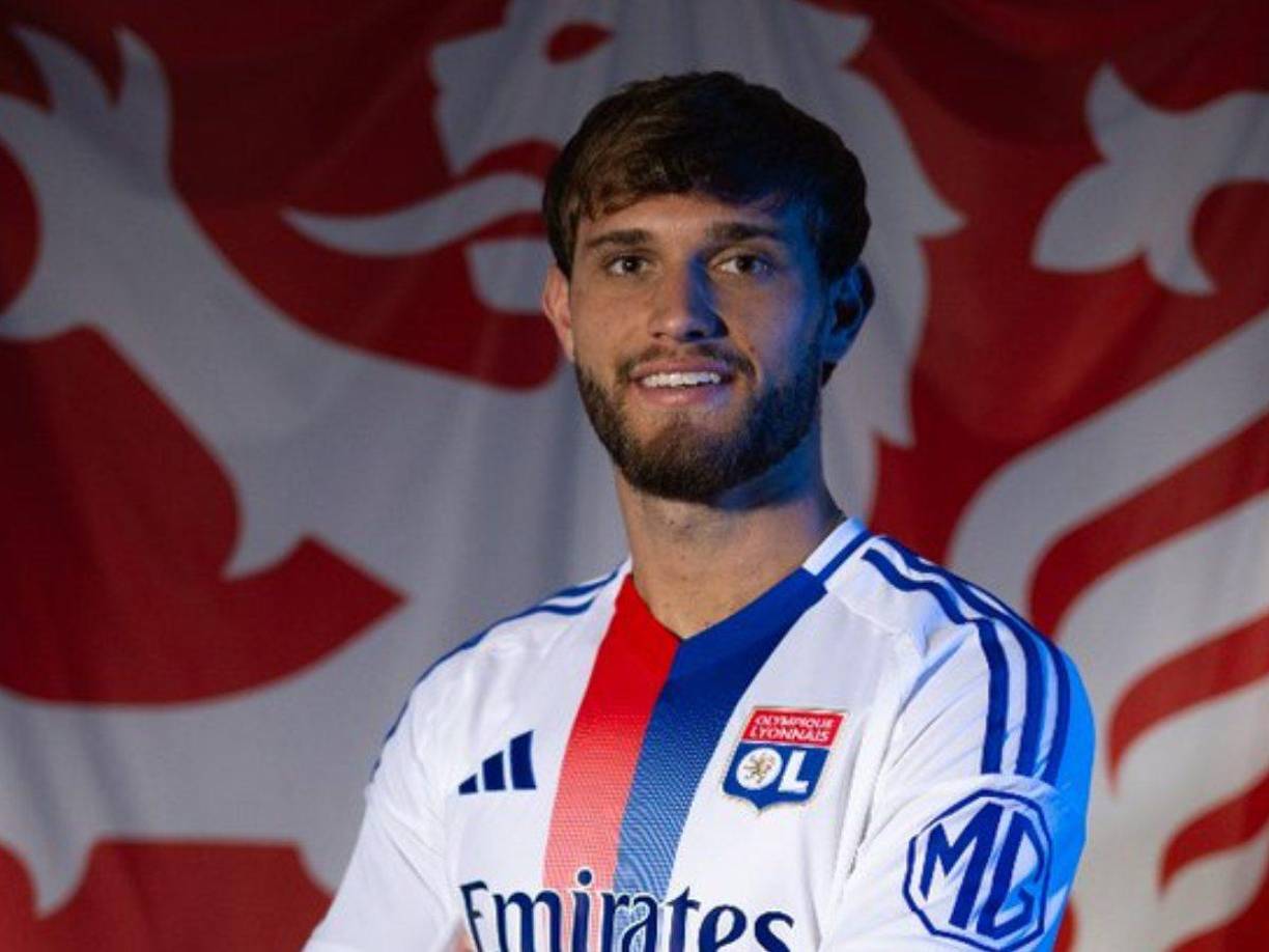 El Lyon de Francia ha fichado al mediocentro estadounidense Tanner Tessmann por 6.000.000 € + 10% futura plusvalía. Firma hasta junio de 2029 y llega procedente del Venezia.