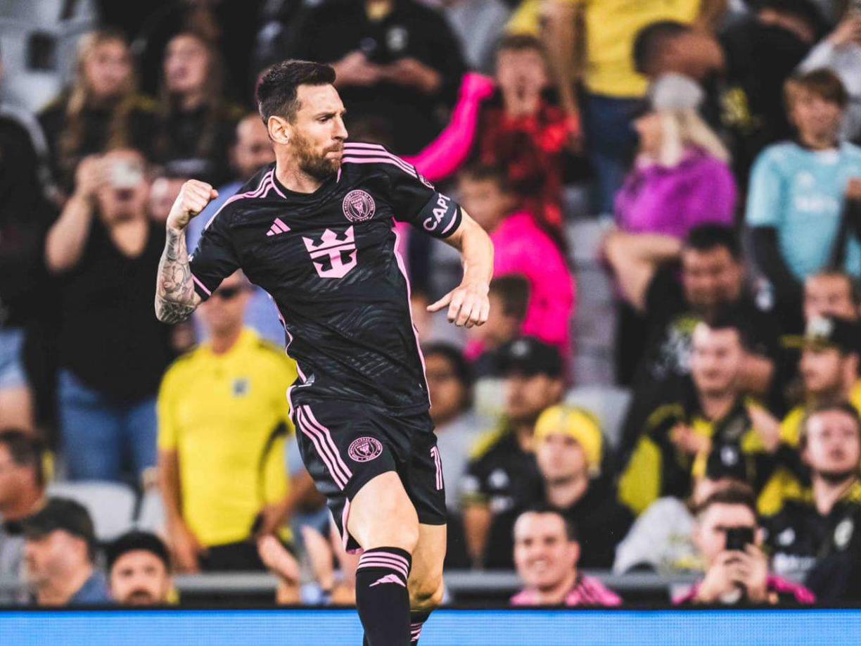 Messi ahora es el jugador con más campeonatos ganados de todos los tiempos. A continuación te presentamos el ranking de los jugadores con más títulos en la histora.