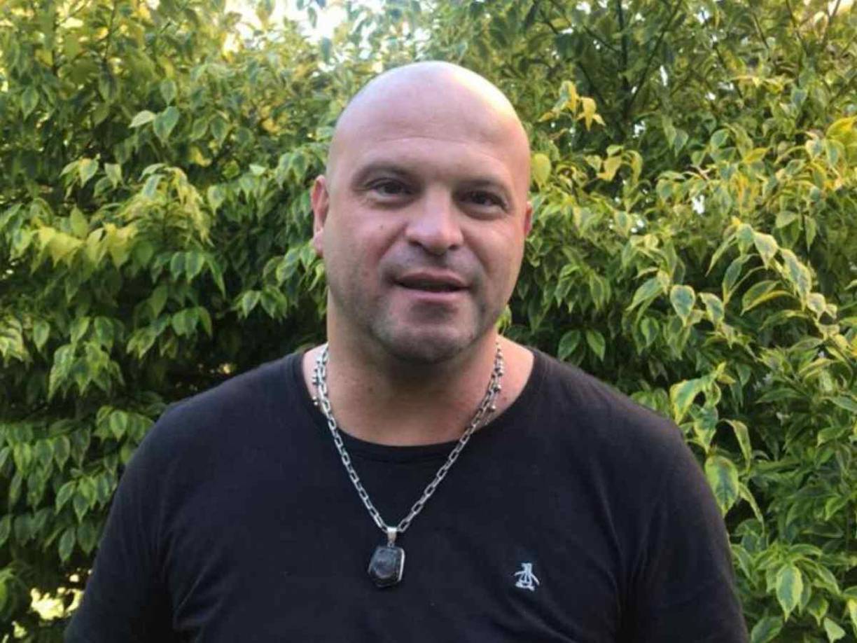 “He tratado de comunicarme con gente muy importante, con presidentes, con ex amigos y demás, y no he tenido suerte”, lamentó el exjugador uruguayo. 