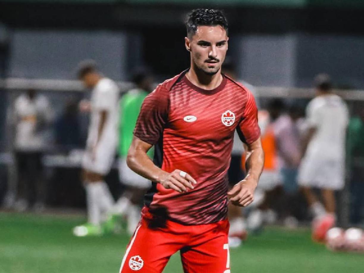 Stephen Eustáquio (Canadá) - Un motor en el mediocampo, Eustáquio tuvo la mayor cantidad de recuperaciones de balón para un mediocampista en la etapa de cuartos de final, con un total de siete, mientras que también fue preciso en la distribución del balón al completar el 92% de sus pases.