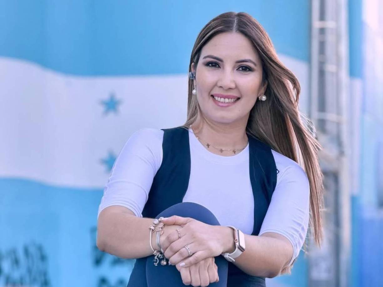 Jenny respondió a unos comentarios que cuestionaron su decisión y dejó contundentes palabras: “He decidido actuar por San Pedro Sula”, indicó. 