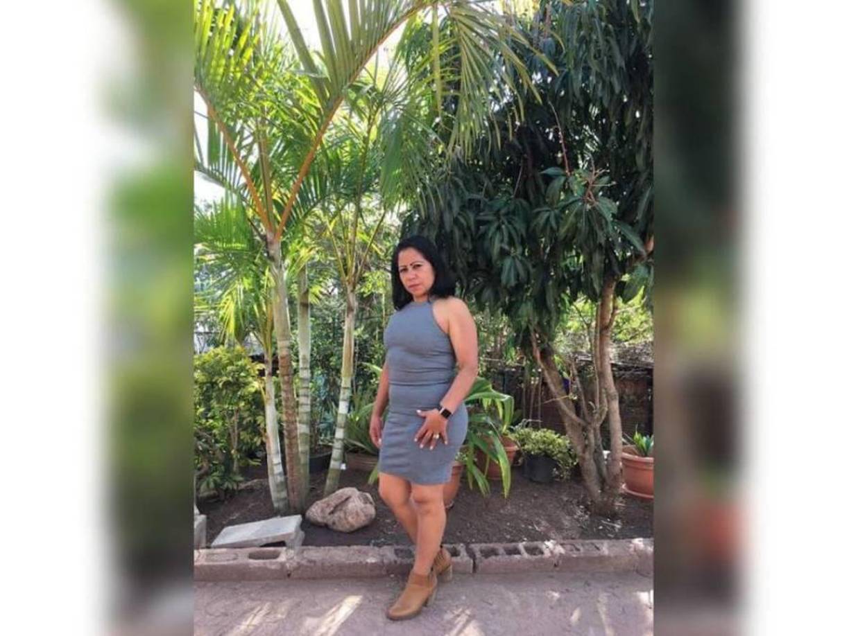 Los pobladores del sector, que es una zona montañosa, se mostraron consternados y condenaron el crimen, pues comentaron que Ada Marina era una mujer trabajadora que se dedicaba junto con sus tres hijos a elaborar adornos de Navidad a orilla de la carretera y no tenía problemas con nadie.