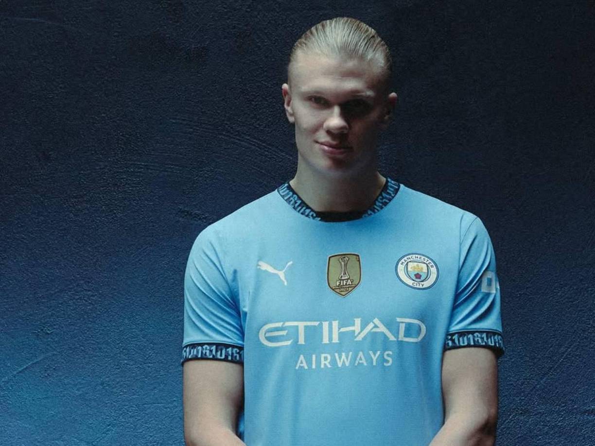 Haaland le cerró las puertas al Real Madrid: “Acabo de firmar un contrato de nueve años y medio con el City, ¿qué queréis que os diga? Estoy contento no jugando en ninguno de esos equipos, y con mi elección. Tengo ganas de pasar muchos años más en Manchester, y eso es todo, la verdad”, dijo.