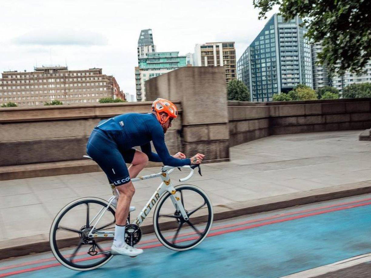 Bradley Wiggins tocó el cielo y ganó mucho dinero gracias a sus éxitos en el ciclismo. 