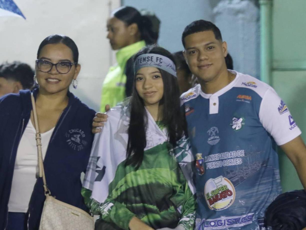 Aficionados del Platense llegaron con mucho optimismo. 