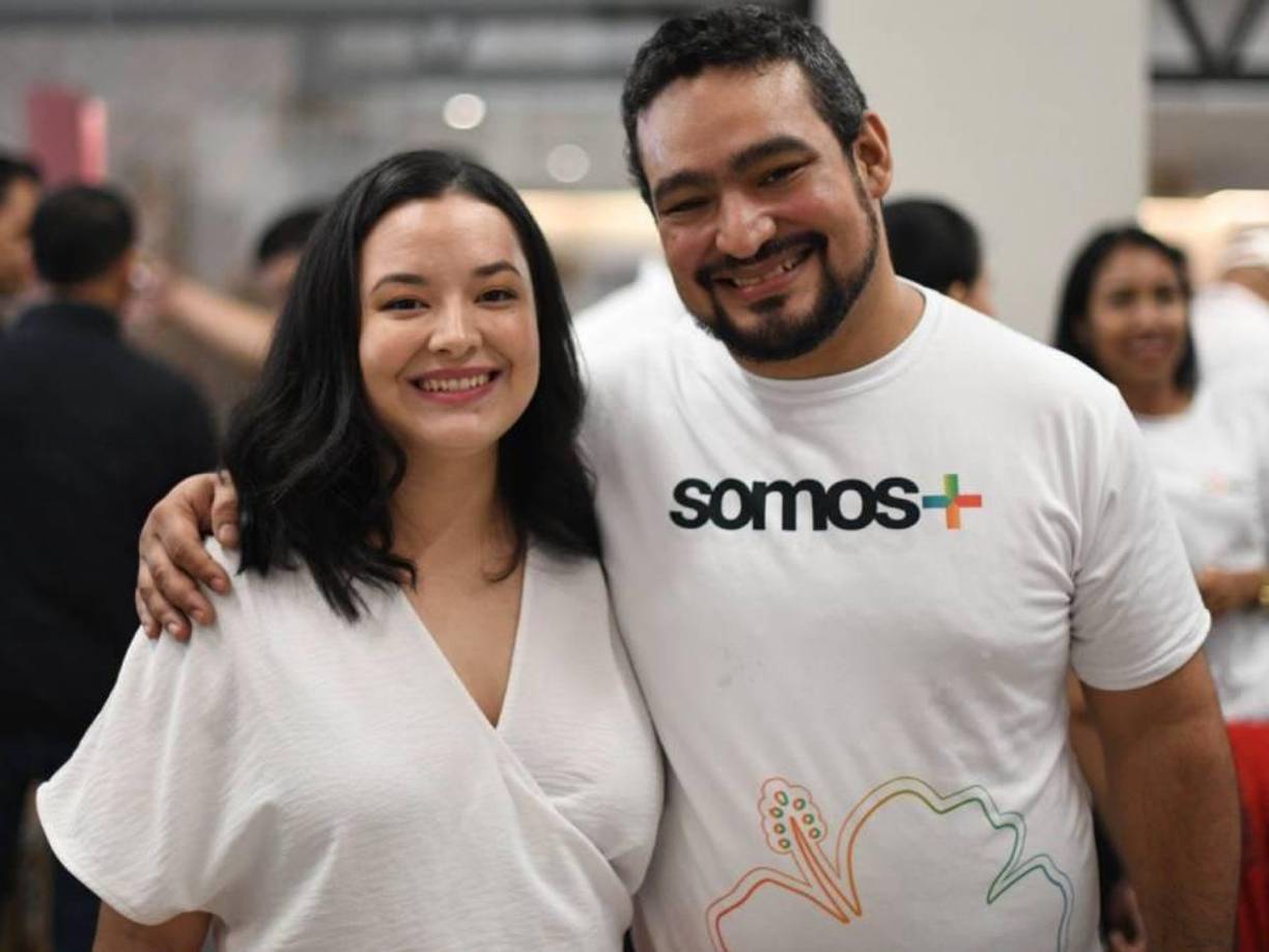 Casanova aparece como precandidata suplente de Mario Suazo en la primera casilla del movimiento “Somos +”, también por Francisco Morazán.