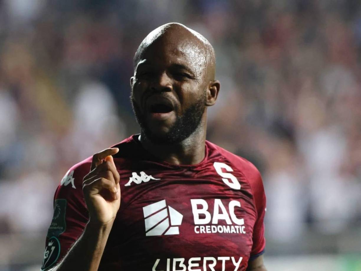 Marathón pretende dar un bombazo en el año de su centenario: Los verdes estarían interesados en fichar al delantero jamaiquino Javon East, quien fue el goleador en los últimos años del Saprissa.