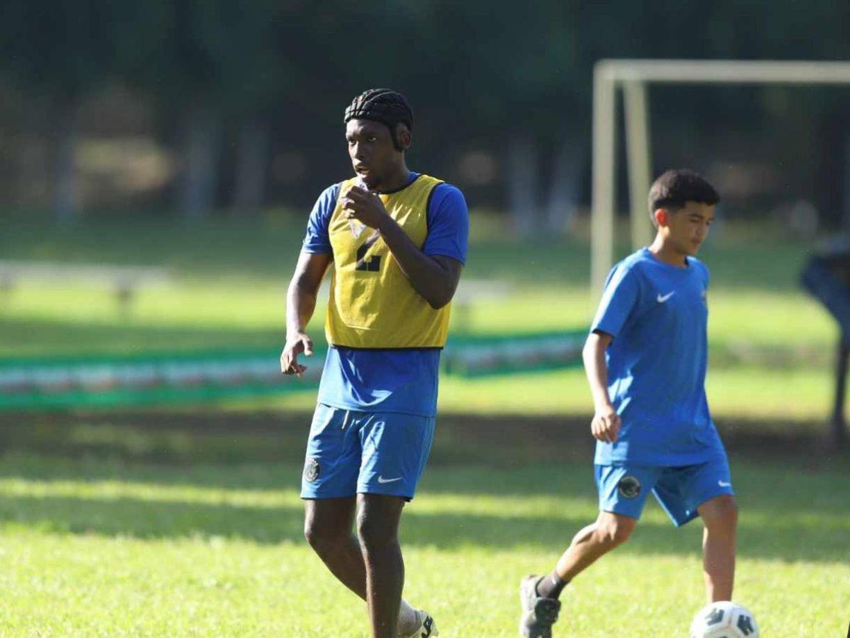 Por otra parte, Diario LA PRENSA también conoció que Alberth Elis viajará en las próximas horas a Francia para finiquitar la recisión de su contrato con el Girondins de Burdeos, debido a los problemas financieros.