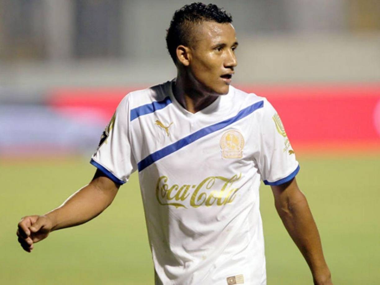 Luis Fernando Garrido debutó en el Deportes Savio de Copán, pero destacó con Olimpia antes de marcharse al extranjero, concretamente a la MLS.