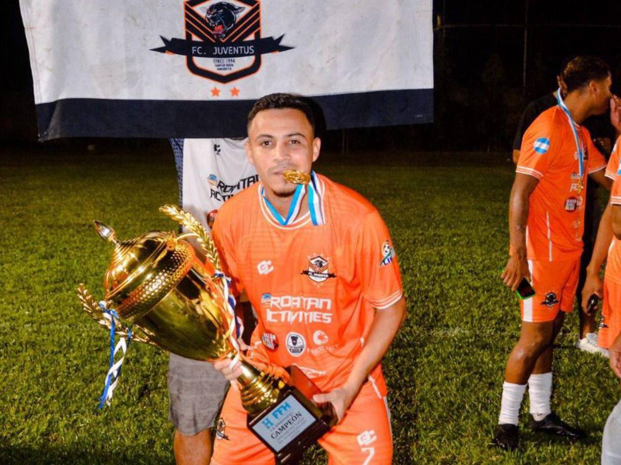 Marc Sigüenza fue clave para que la Juventus de Roatán ascendiera de la Liga Mayor al Ascenso y varios clubes se han interesado en ficharle.
